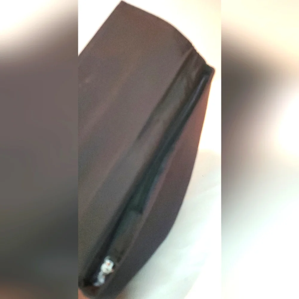 Narciso Rodriguez Black Makeup-Cosmetic Bag- zip closure - Like-New - Picture 8 of 9